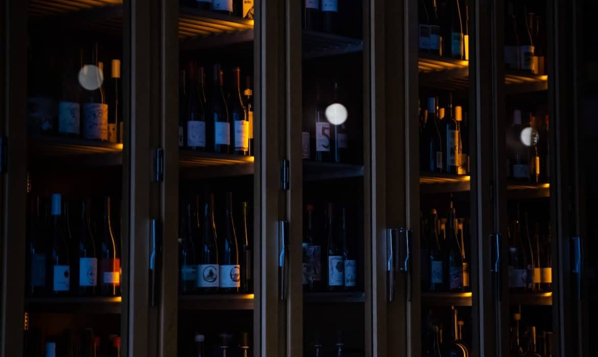 Les accords mets & vins : le vin rouge avec le poisson.