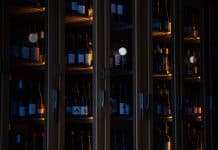 Les accords mets & vins : le vin rouge avec le poisson.