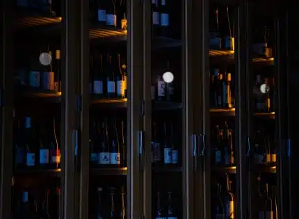 Les accords mets & vins : le vin rouge avec le poisson.